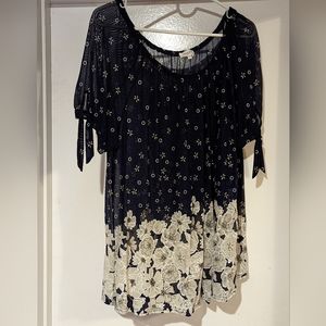 Floral, sheer, tie sleeve, gathered neck, tunic, Size 3X